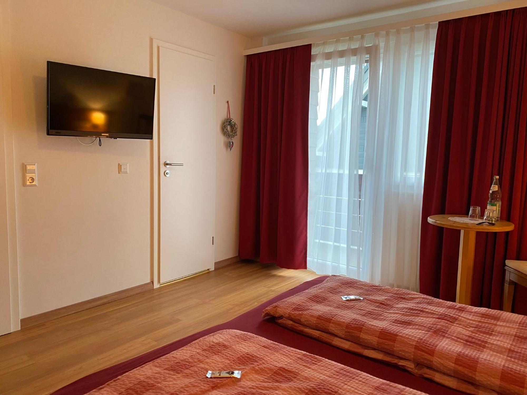 Forsters Schwarzwald Pension Feldberg (Baden-Wurttemberg) Zimmer foto